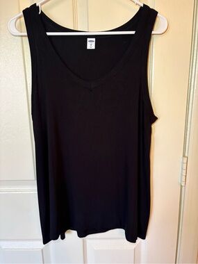 Old Navy Black V-Neck Tank